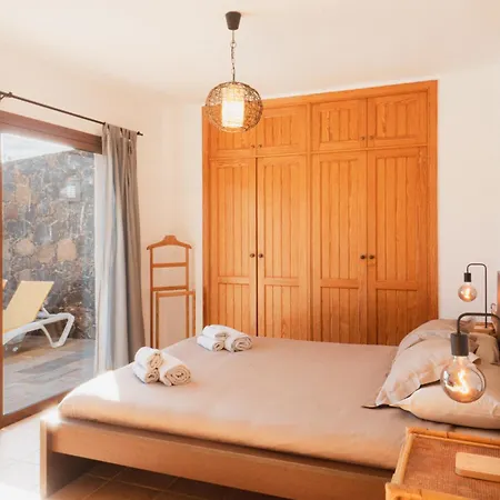 Upupa Lodge *
