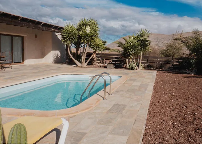 Upupa Lodge *